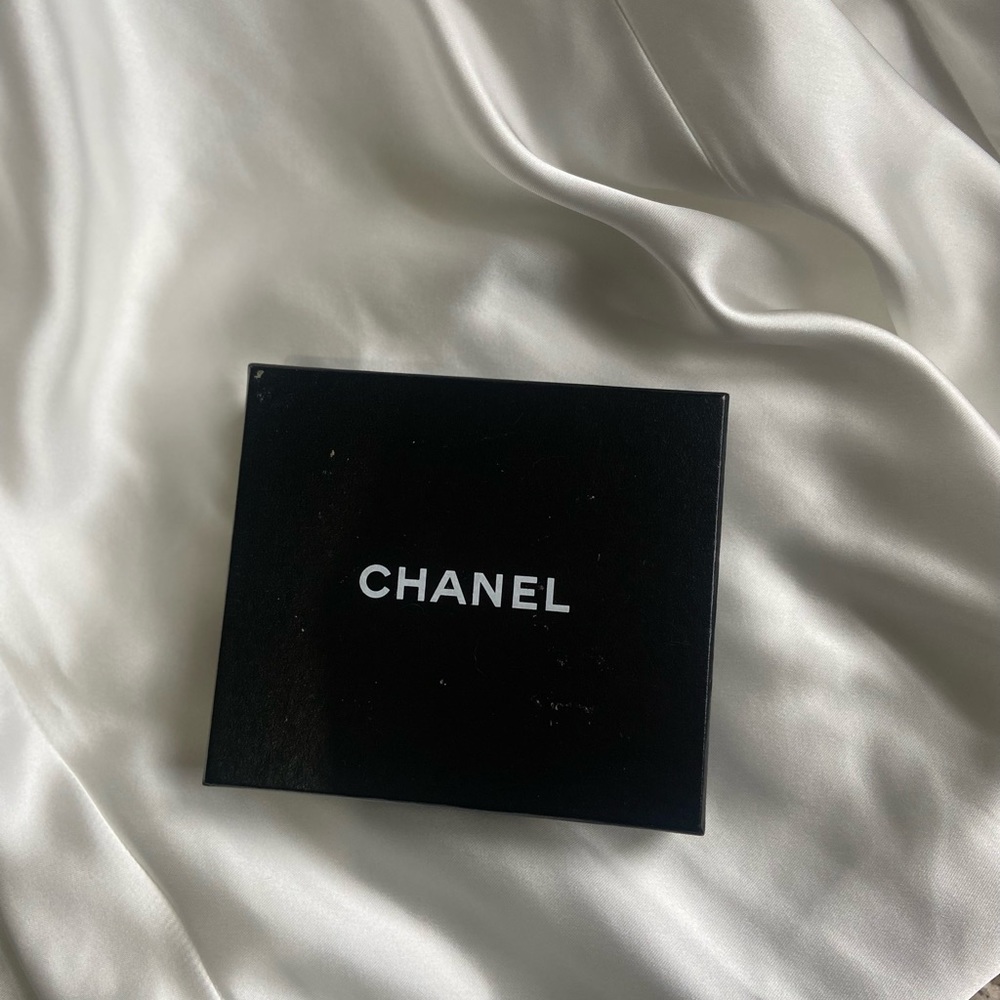 CHANEL wallet